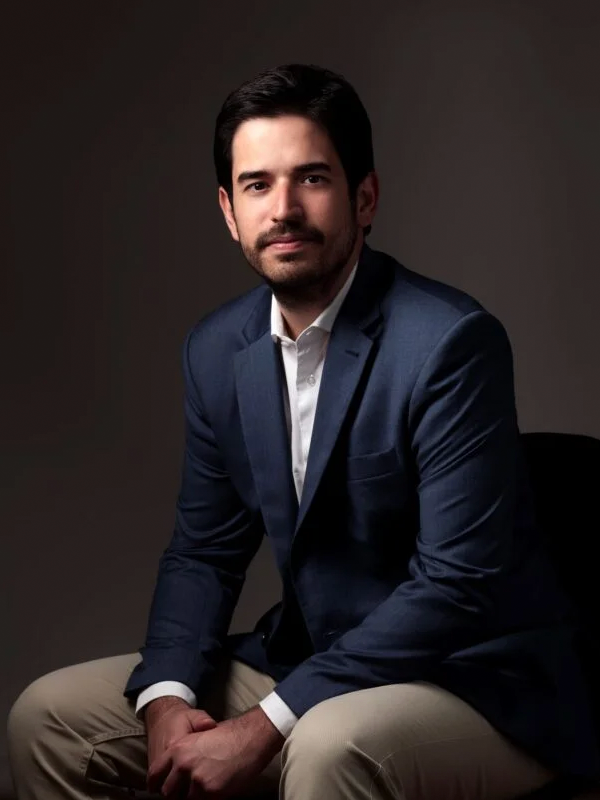 Neto Costi Diretor Criativo BW